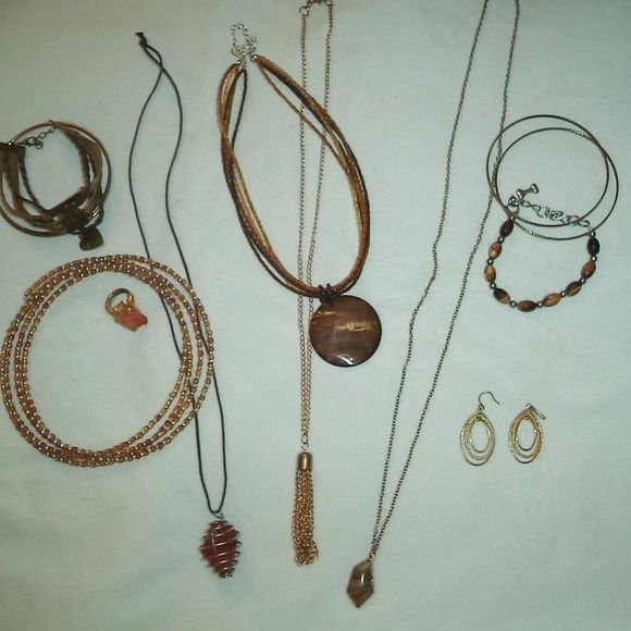 WOMENS JEWELRY LOT~NECKLACES BRACELETS RING EARRINGS CHOKERS-HEALING STONES - Picture 1 of 5